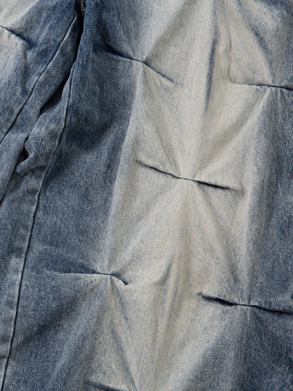 Distressed Washed Pleated Jeans