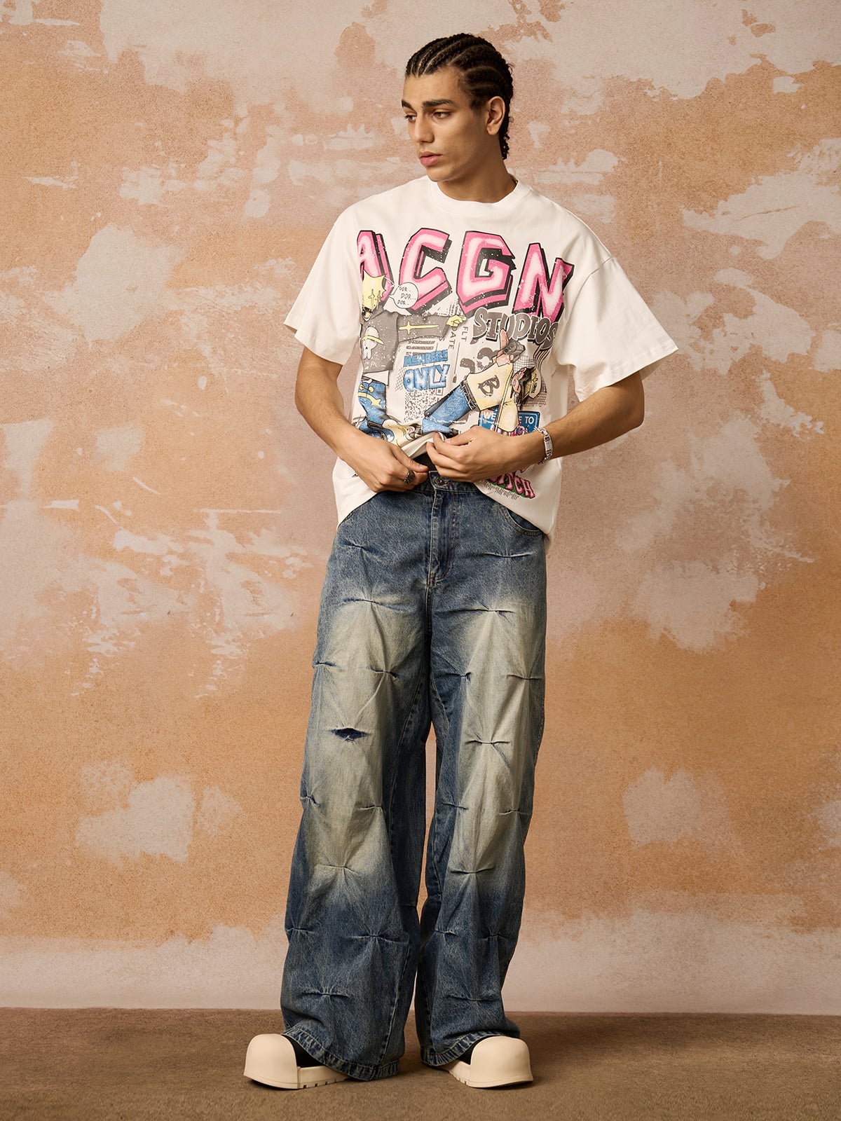 Distressed Washed Pleated Jeans