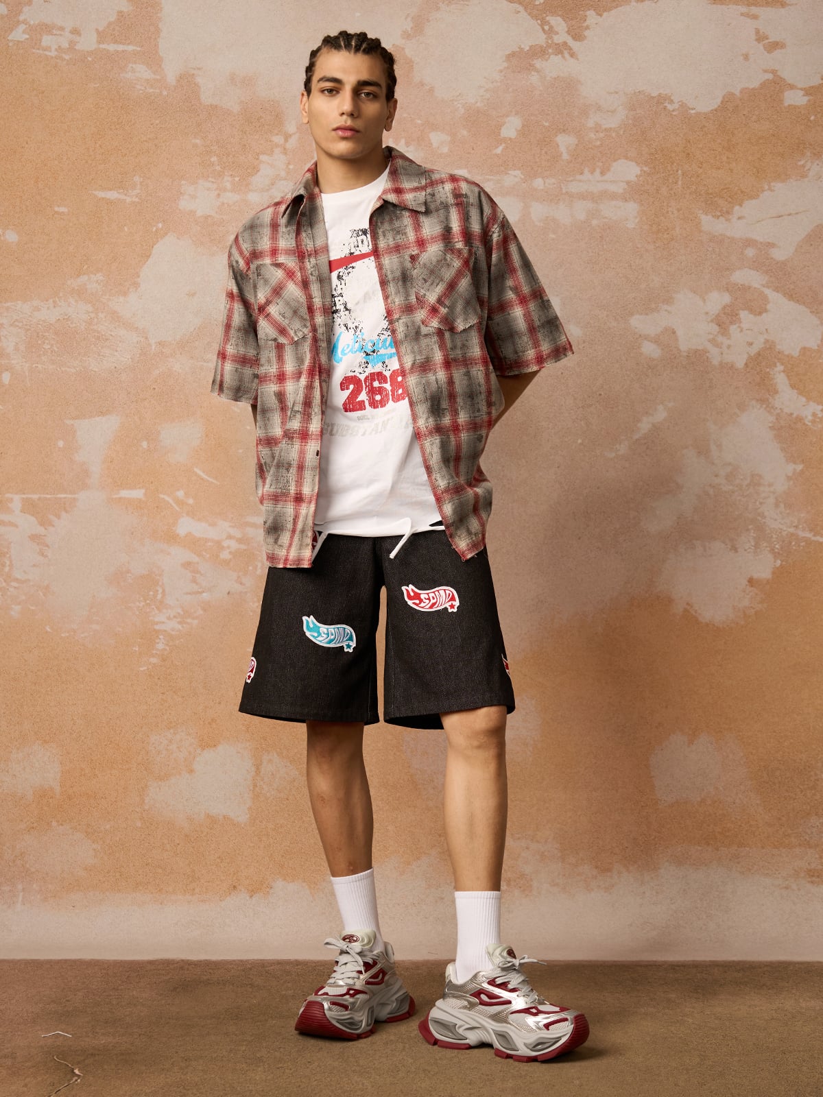 Distressed Patch Plaid Short-Sleeve Shirt
