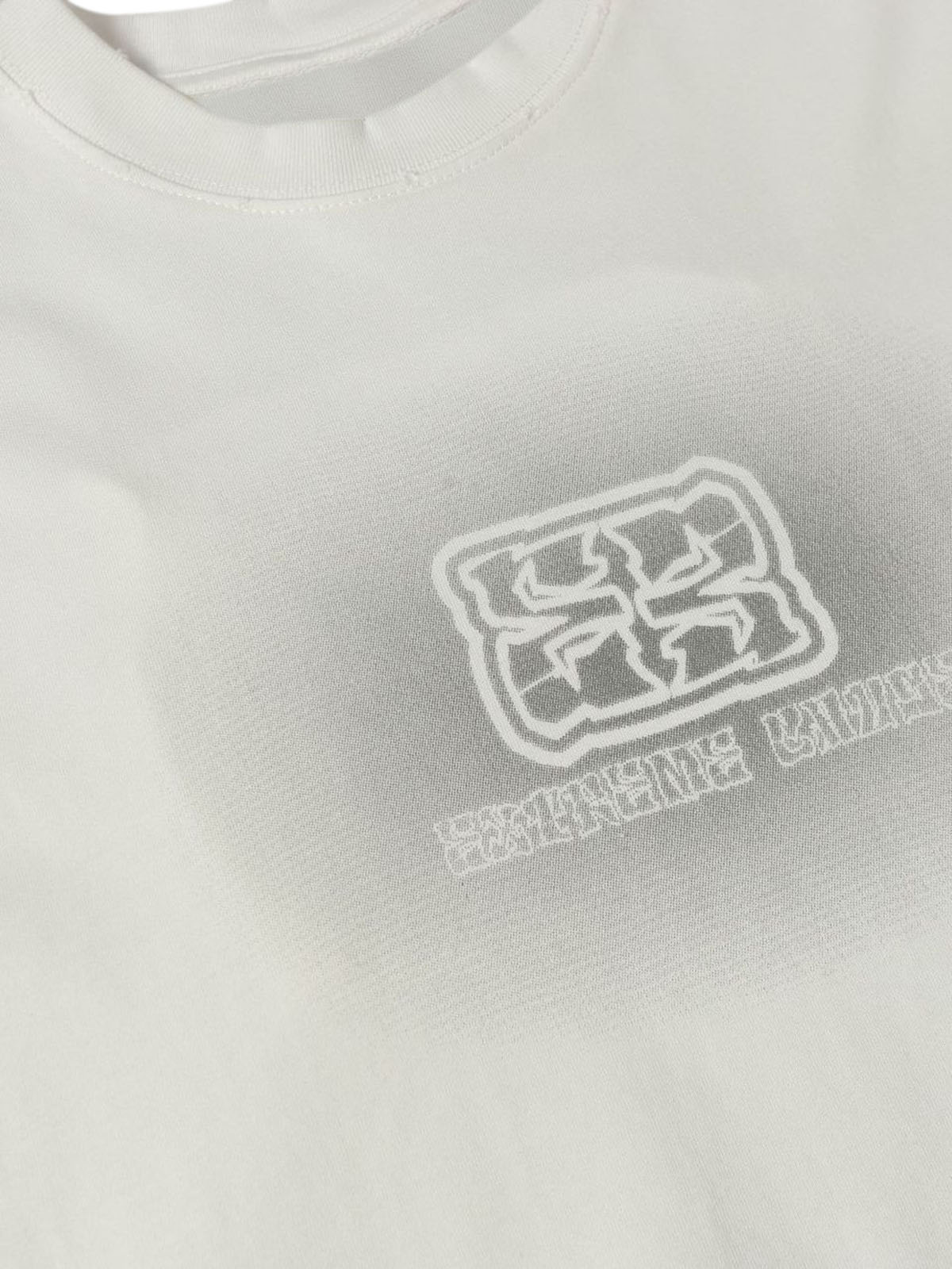 Washed  Patch Embroidery T-shirt