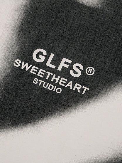 Abstract “KISS” Graphics T-Shirt