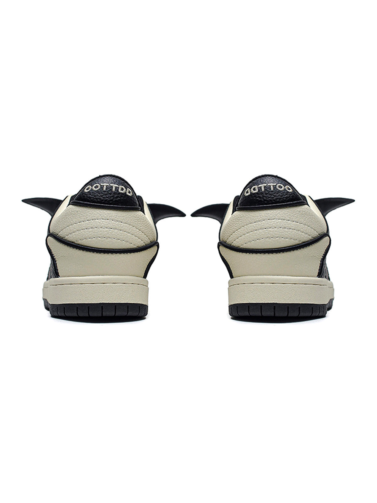 Black& White Contrast Color Skate Shoes